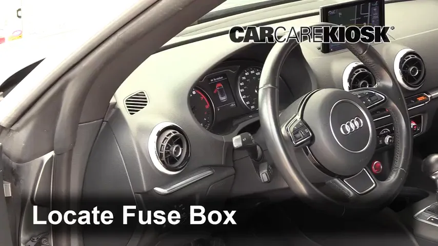 2015 Audi A3 Quattro Premium 2.0L 4 Cyl. Turbo Convertible Fusible (intérieur) Contrôle
